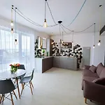 Little Loft No8 *
